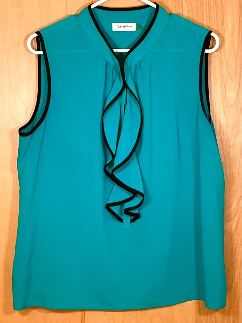 Calvin Klein Teal Ruffle Sleeveless Blouse - EUC